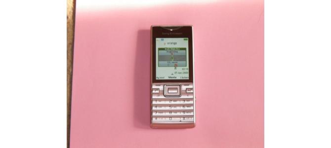 Vand Sony Ericsson ELM – 350 RON