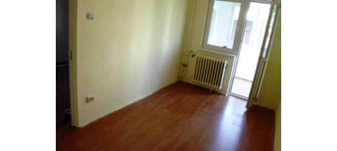 Apartament 2 camere,renovat,Nufarul-doar 25000 euro