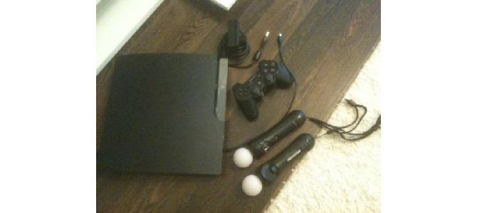 Vand PlayStation 3 Slim + PS Move + Fifa 12