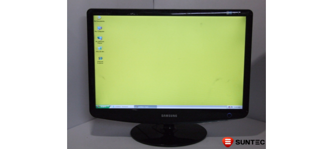 Monitor LCD 22 inch Samsung SyncMaster 2232BV,ecran zgariat si patat,carcasa zgariata PRET: 223 Lei
