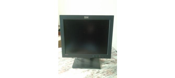 Monitor LCD, Monitor IBM ThinkVision 17 Inch