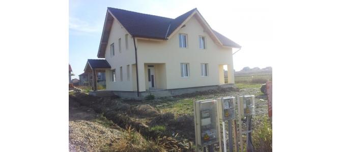 Casa noua in Sanmartin