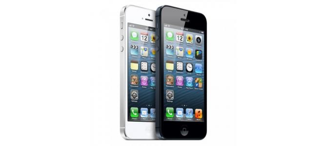 vand Display iphone 5 alb/negru    550lei