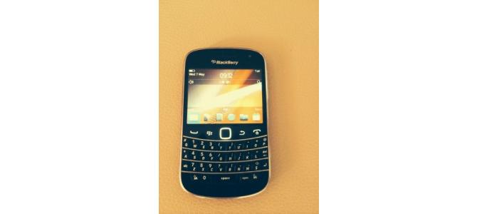 Vand BlackBerry 9900 impecabil ca nou liber de retea