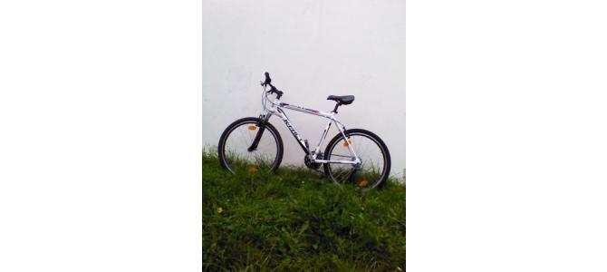 vand mountain bike 26x fact alu  cu 550 ron neg aproape nou din junie anul asta din magazin