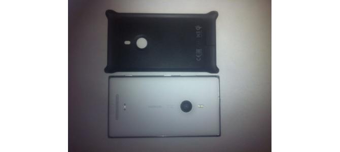 Vand Nokia Lumia 925 (nou, cu accesorii) 830 ron