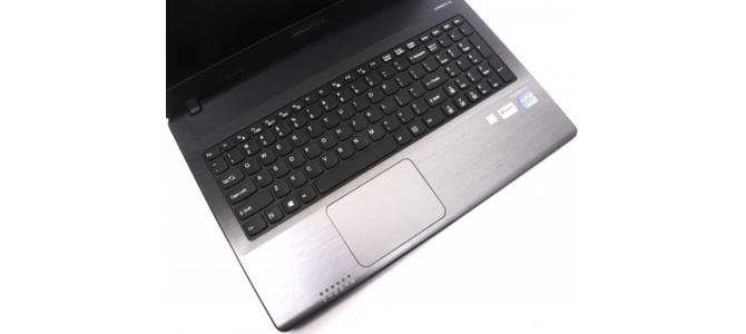 * Laptop Medion Akoya i3 3rd Gen - 1tb HDD - USB 3.0 - *