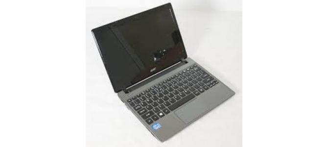 Vand notebook Acer.