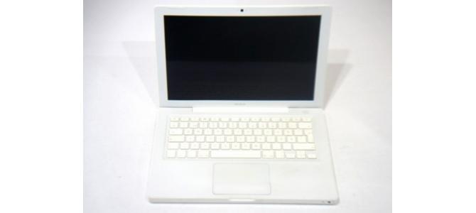 Laptop Apple MacBook A1181 Intel Core 2 Duo T2500 2.13GHz PRET: 685 Lei