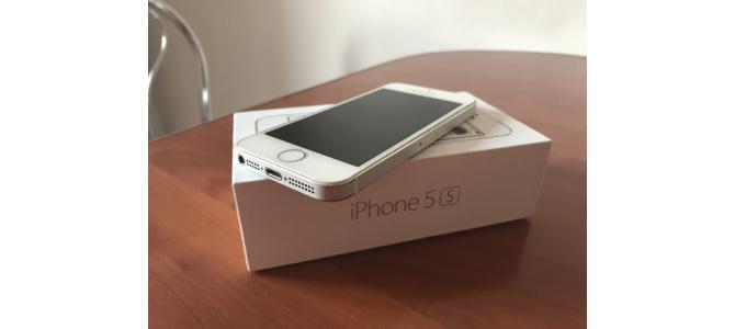 Vând telefon iPhone 5s silver 16GB neverlocked 650 lei