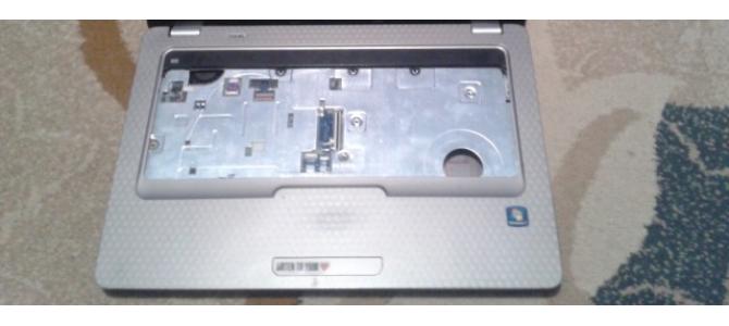 Vand Carcasa Palmrest Touchpad HP G62 Folosita Pret 65 Lei