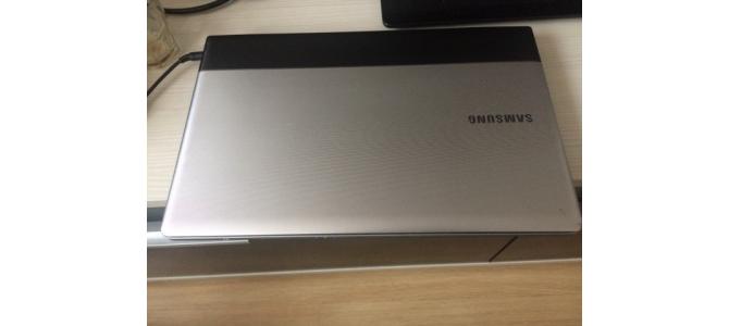 Laptop Samsung 15.6" Intel Dual Core 3Gb RAM 320 GB HDD