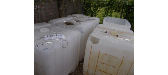 bazin de apa 1000 litri la Oradea, la 180 Lei,