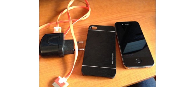 iPhone 4 8Gb black Newerlock...340 lei