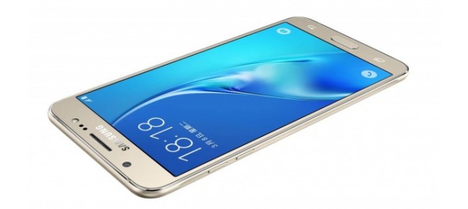 Vand Samsung Galaxy J5 2016 GOLD SIGILAT,liber de retea,garantie 2 ani!!!!!800 lei!!!!