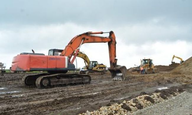 Au fost selectati constructorii Autostrazii Transilvania, intre Suplacu de Barcau si Biharia. Unul dintre contracte ii revine firmei lui Beniamin Rus